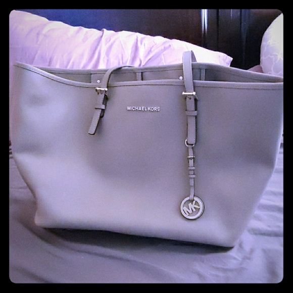 MICHAEL Michael Kors Handbags - Michael Kors 👛